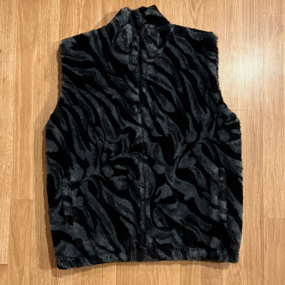 EUC Vintage Duffel Outdoor Faux Fur Vest - Gray/Black Animal Pattern - Medium
